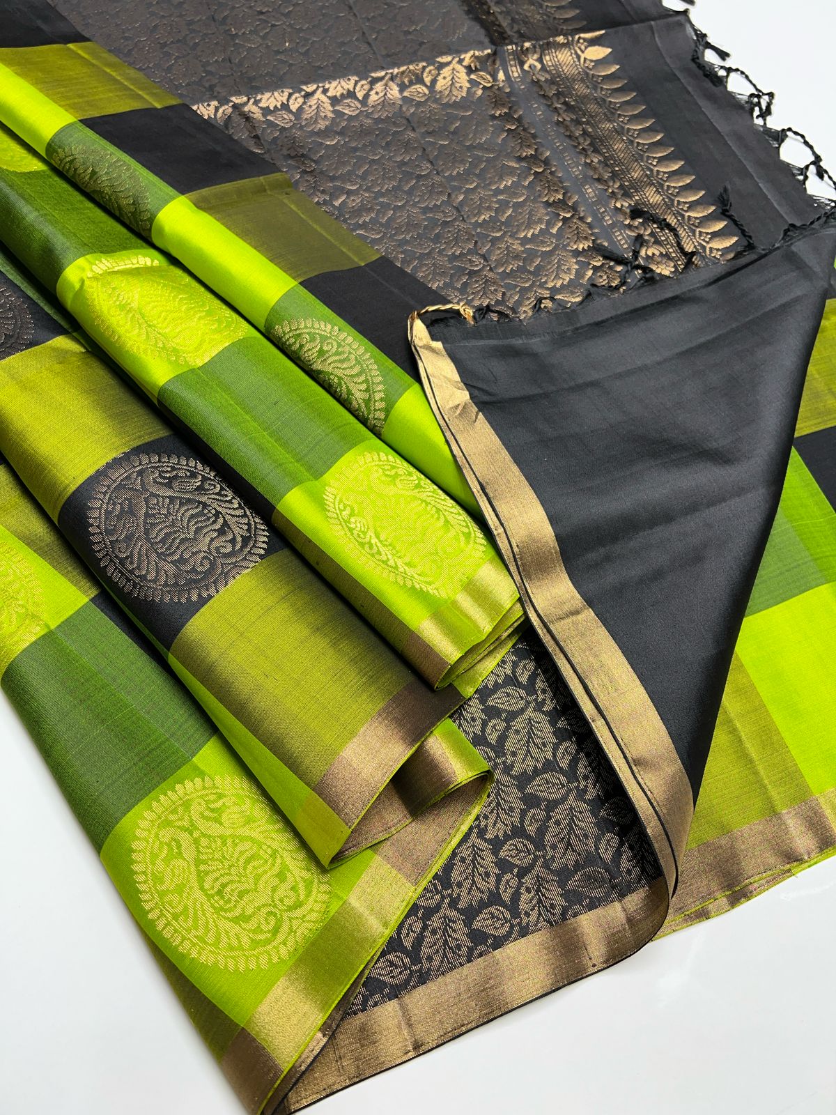 Green & Black - Soft Silk Saree